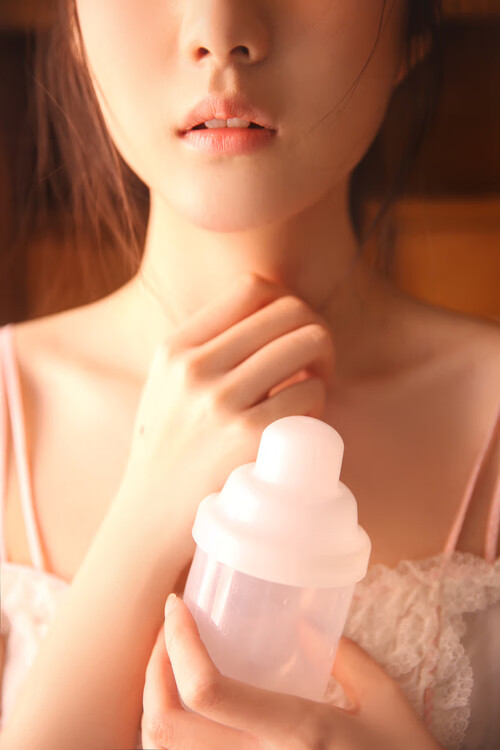 2024季后赛:勇士在关键战中库里的三分狂潮带领球队逆转!,nba2021勇士进季后赛了吗